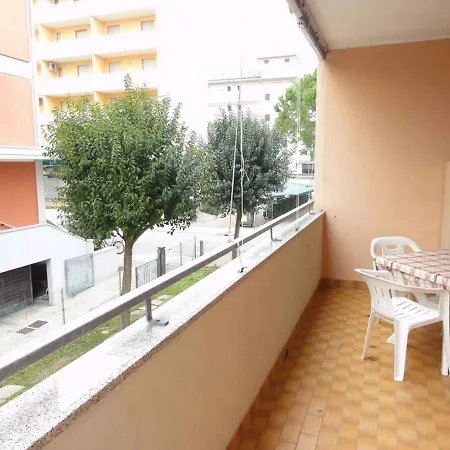 Apartment In 38257